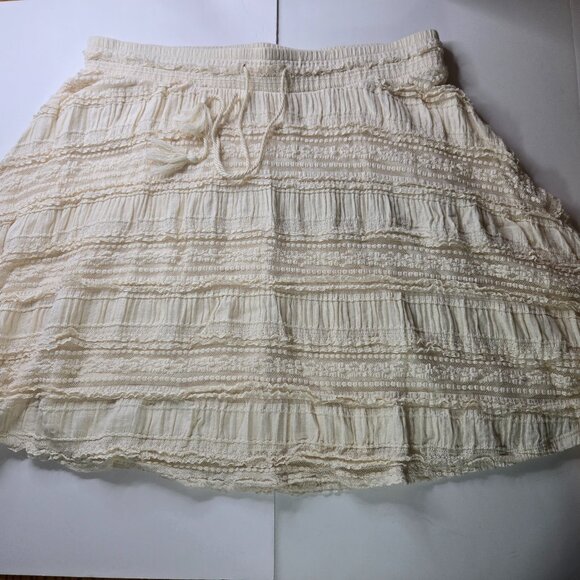 Torrid Lace Skater Skirt with Smocked Elastic Waist and Soft Lining Plus Sized 2 - Picture 1 of 9